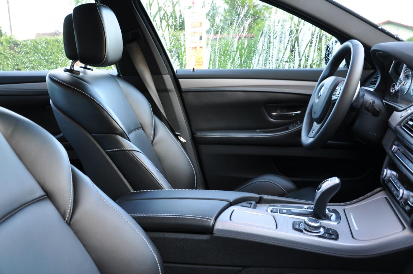 F10Seat.jpg